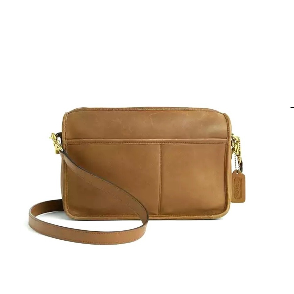 COACH Vintage 
Companion 9300 Shoulder Bag, tobacco